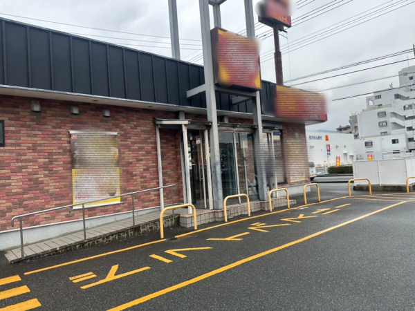 某牛丼チェーン福岡市西区店舗カウンターボード取替工事の画像